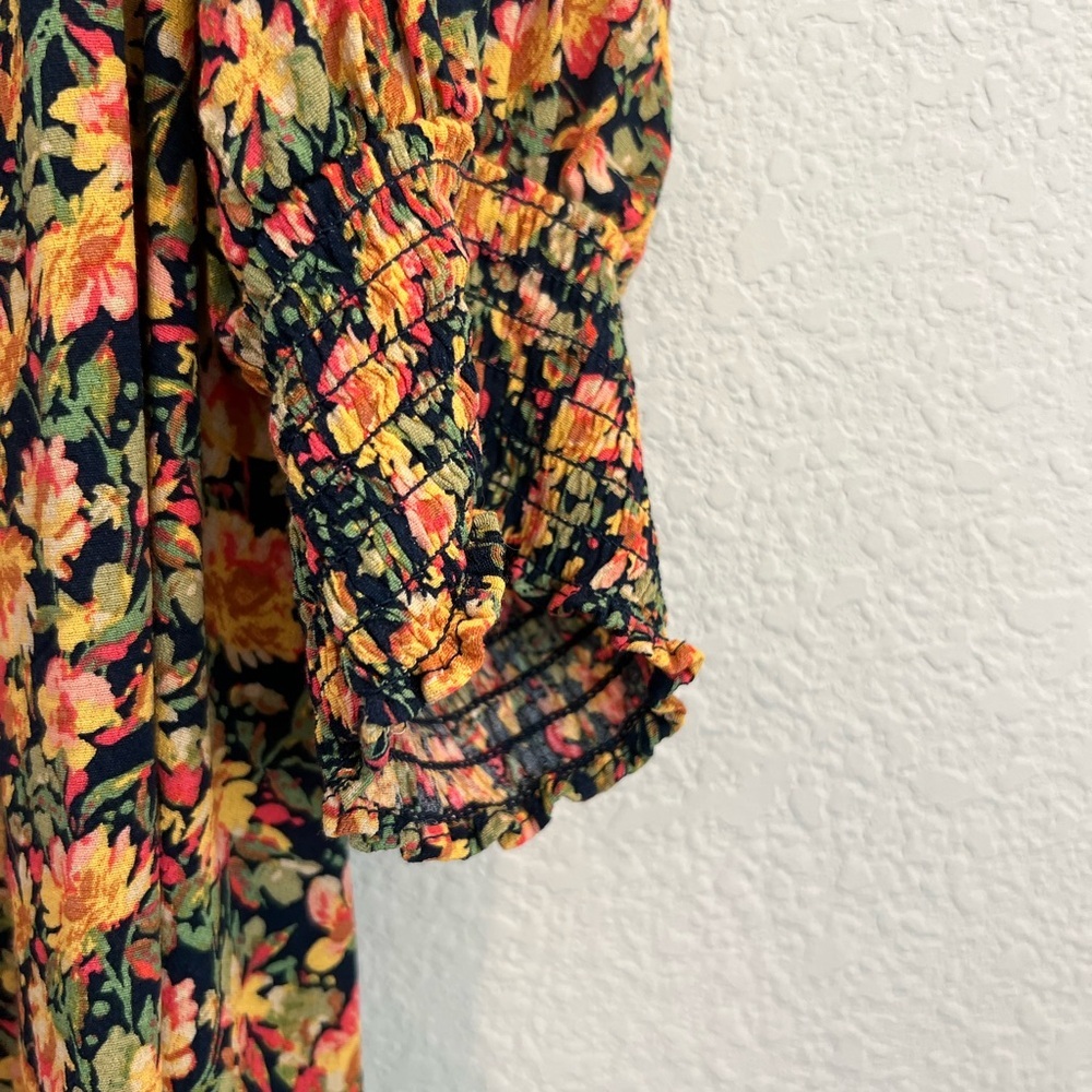 Terra & Sky Floral Boho Smocked V-Neck Blouse 1X Black Yellow Peach Flowers - Picture 5 of 9